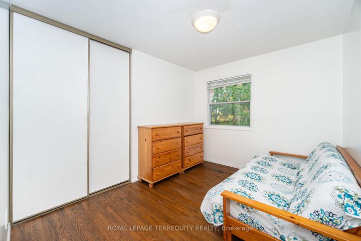 Photo 26 at 4085 Wheelwright Crescent, Erin Mills, Mississauga