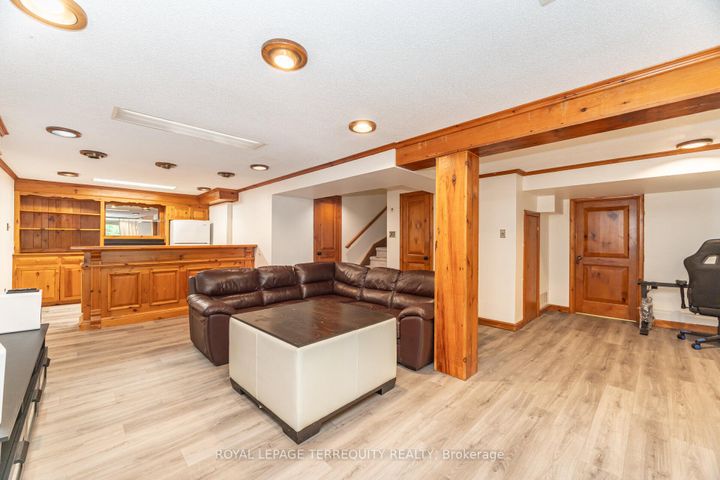 Photo 34 at 4085 Wheelwright Crescent, Erin Mills, Mississauga