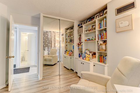 Photo 17 at 201 - 7 Bishop Avenue, Newtonbrook East, Toronto