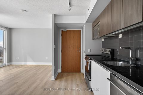 Photo 13 at 1212 - 85 Queens Wharf Road, Waterfront Communities C1, Toronto