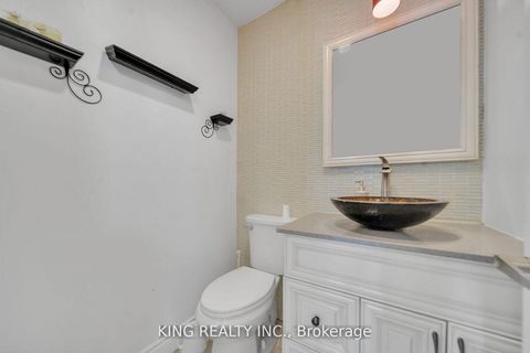 Photo 13 at 2606 Ambercroft Trail, Central Erin Mills, Mississauga