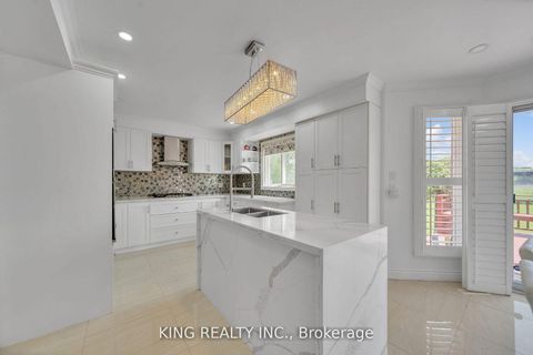 Photo 16 at 2606 Ambercroft Trail, Central Erin Mills, Mississauga