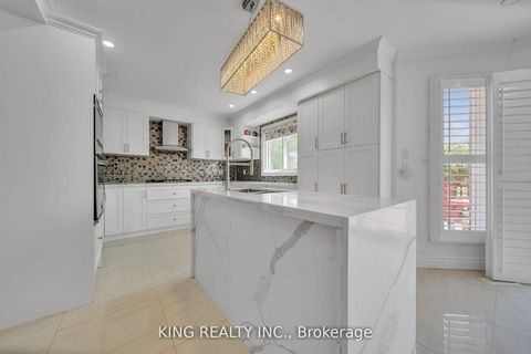 Photo 19 at 2606 Ambercroft Trail, Central Erin Mills, Mississauga