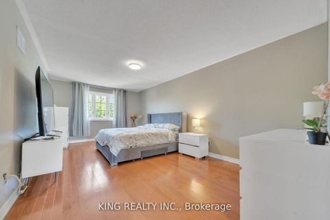 Photo 26 at 2606 Ambercroft Trail, Central Erin Mills, Mississauga