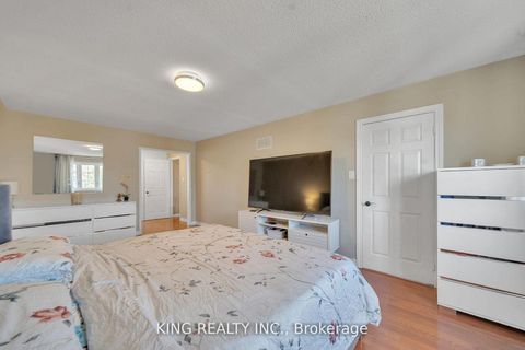 Photo 28 at 2606 Ambercroft Trail, Central Erin Mills, Mississauga