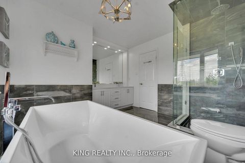 Photo 30 at 2606 Ambercroft Trail, Central Erin Mills, Mississauga