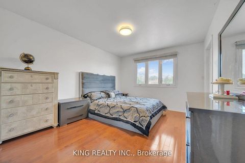 Photo 36 at 2606 Ambercroft Trail, Central Erin Mills, Mississauga