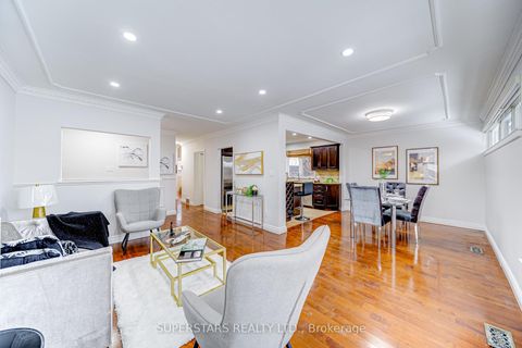 Photo 2 at 5 Terrington Court, Don Mills, Toronto