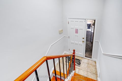 Photo 13 at 5 Terrington Court, Don Mills, Toronto