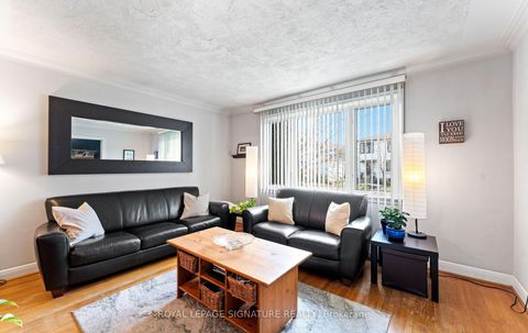 Photo 11 at 17 Vanbrugh Avenue, Cliffside, Toronto