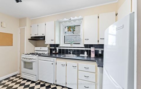 Photo 20 at 17 Vanbrugh Avenue, Cliffside, Toronto