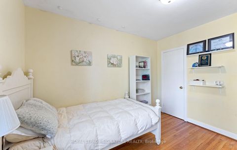 Photo 26 at 17 Vanbrugh Avenue, Cliffside, Toronto