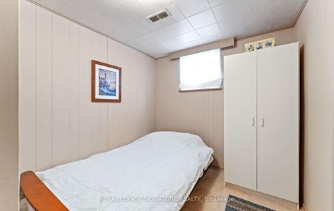 Photo 41 at 17 Vanbrugh Avenue, Cliffside, Toronto