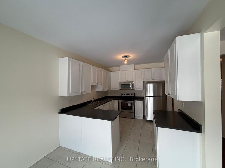 Photo 4 at 105 Heartview Road, Wellington, Brampton