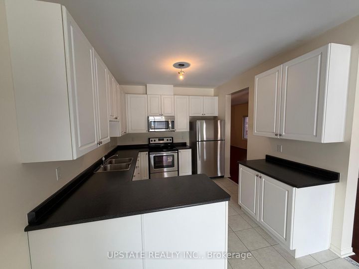 Photo 5 at 105 Heartview Road, Wellington, Brampton