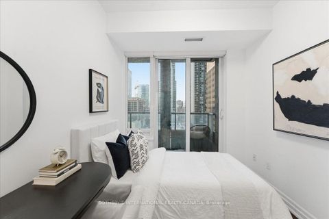 Photo 32 at 1502 - 35 Balmuto Street, Bay Street Corridor, Toronto