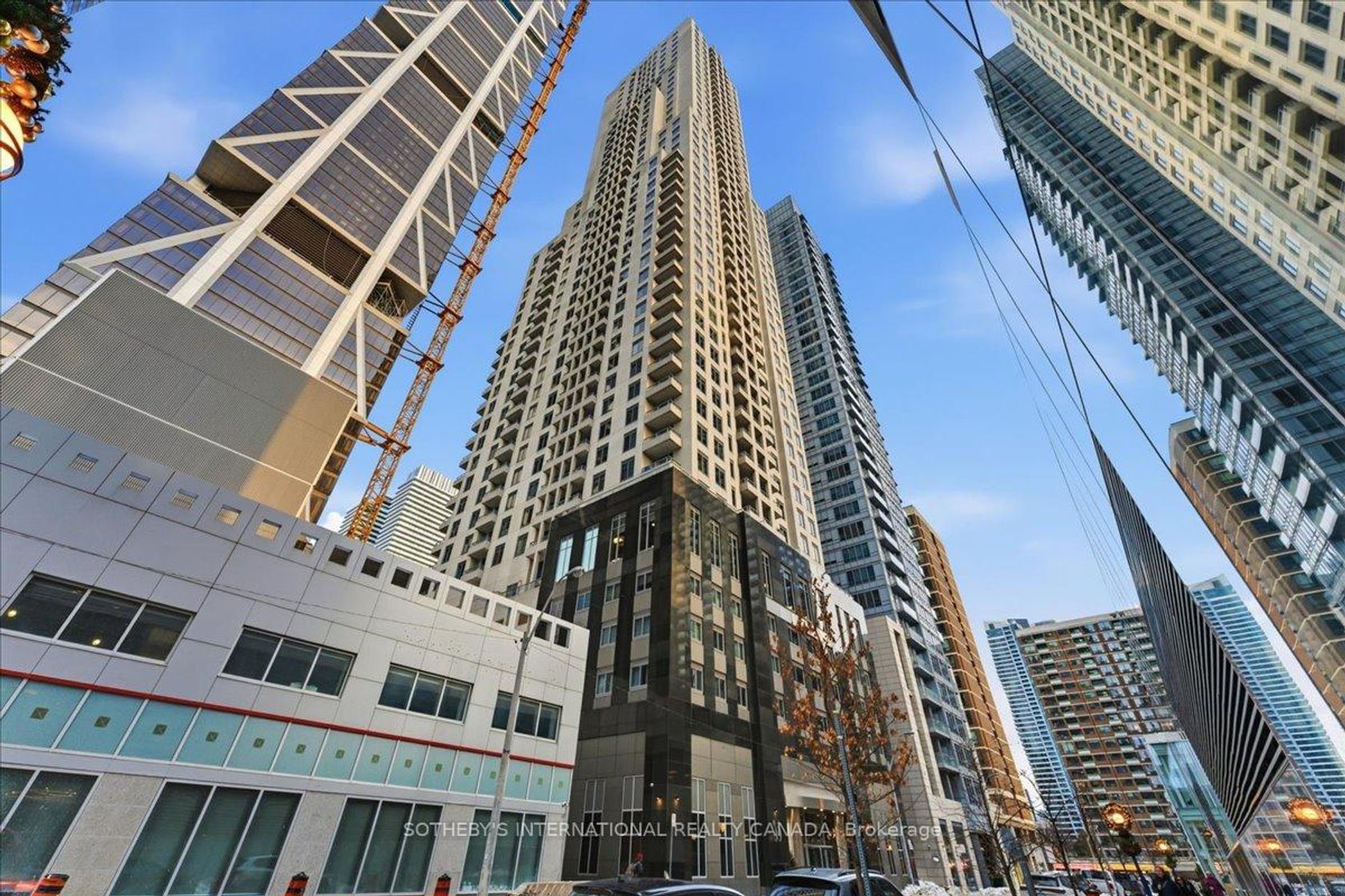 1502 - 35 Balmuto Street, Bay Street Corridor, Toronto 