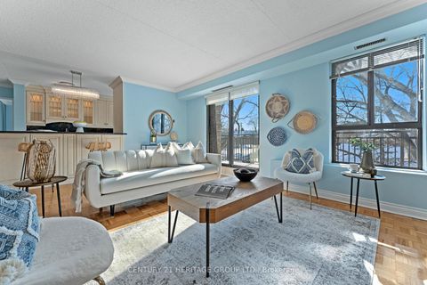 Photo 3 at PH 1 - 15390 Yonge Street, Aurora Village, Aurora