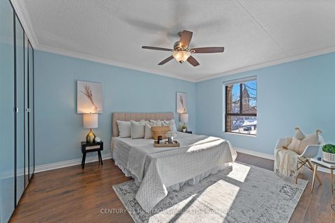 Photo 14 at PH 1 - 15390 Yonge Street, Aurora Village, Aurora