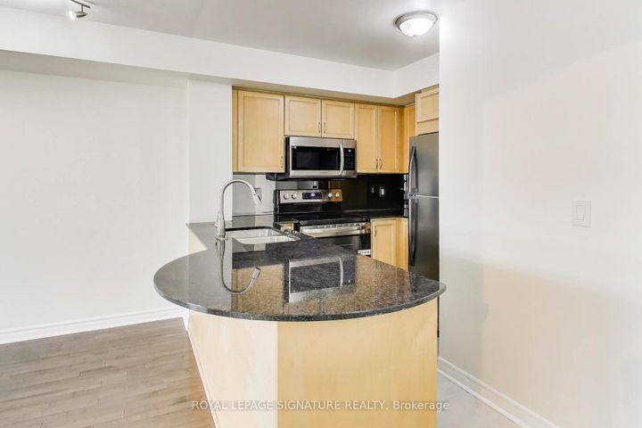 Photo 8 at 203 - 18 Kenaston Gardens, Bayview Village, Toronto