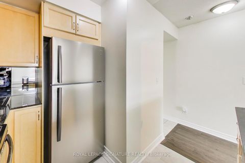 Photo 11 at 203 - 18 Kenaston Gardens, Bayview Village, Toronto