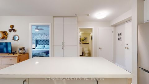 Photo 4 at 322 - 812 Lansdowne Avenue, Junction, Toronto