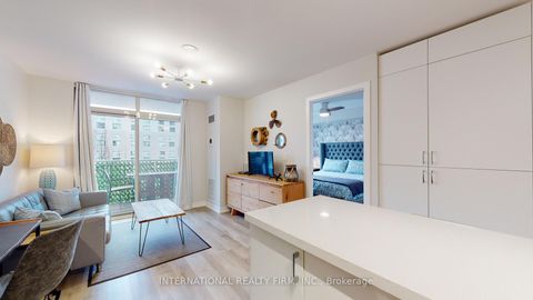 Photo 5 at 322 - 812 Lansdowne Avenue, Junction, Toronto