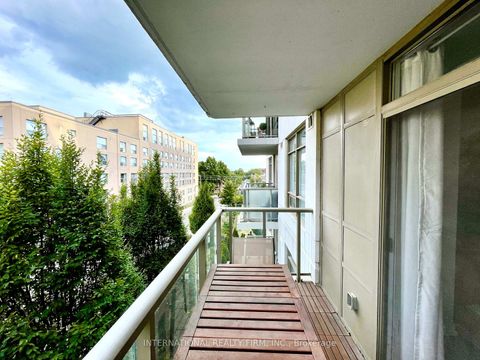 Photo 17 at 322 - 812 Lansdowne Avenue, Junction, Toronto