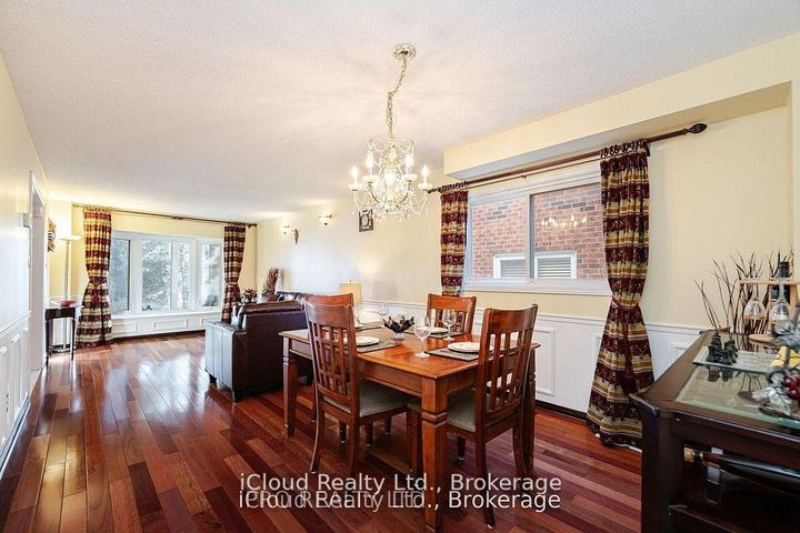 Photo 7 at 1615 Sir Monty's Drive, East Credit, Mississauga