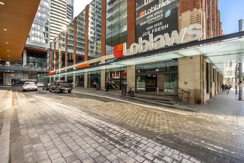 Photo 3 at 2015 - 17 Bathurst Street, Waterfront Communities C1, Toronto