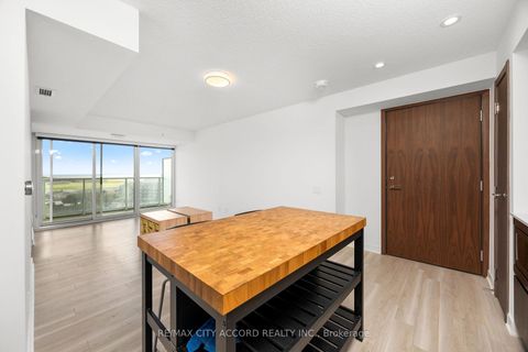 Photo 5 at 2015 - 17 Bathurst Street, Waterfront Communities C1, Toronto