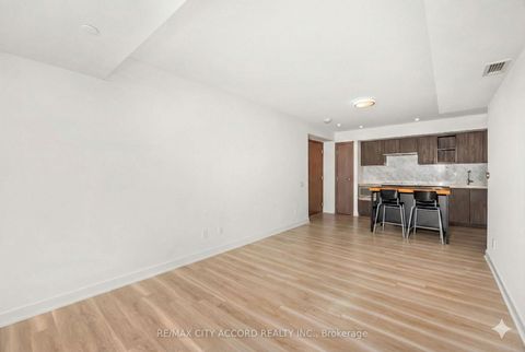 Photo 9 at 2015 - 17 Bathurst Street, Waterfront Communities C1, Toronto