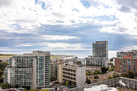 Photo 24 at 2015 - 17 Bathurst Street, Waterfront Communities C1, Toronto