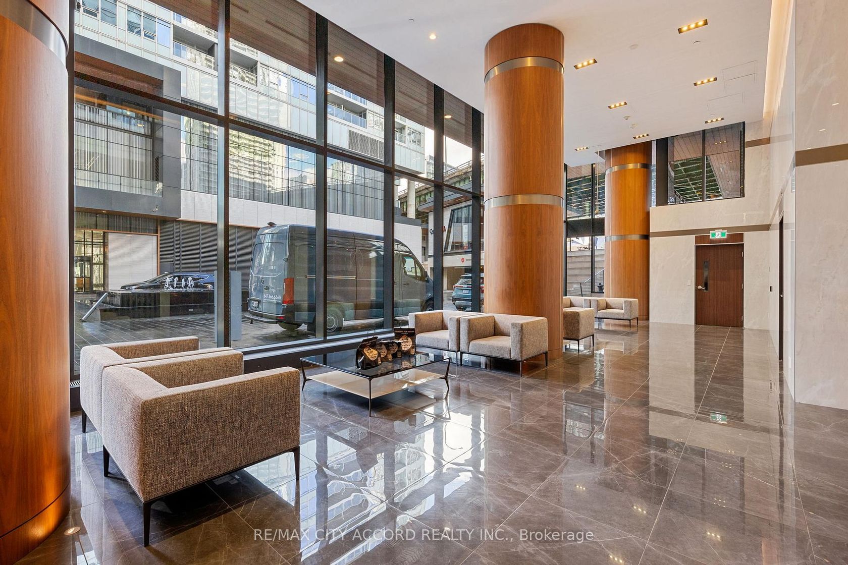 2015 - 17 Bathurst Street, Waterfront Communities C1, Toronto 