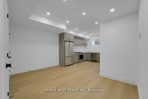 Photo 39 at 661 Winona Drive, Oakwood Village, Toronto