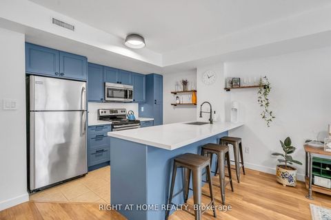 Photo 7 at 146 - 12 Foundry Avenue, Junction, Toronto