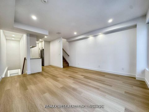 Photo 4 at 49 Morningside Avenue, Swansea, Toronto