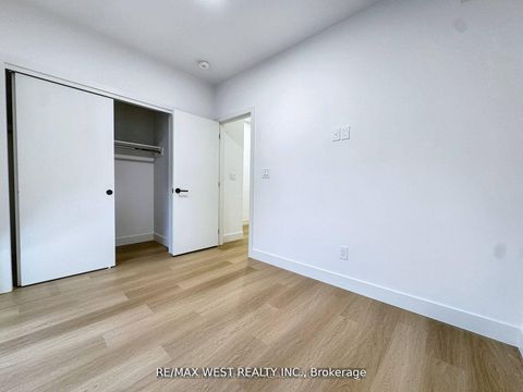 Photo 13 at 49 Morningside Avenue, Swansea, Toronto