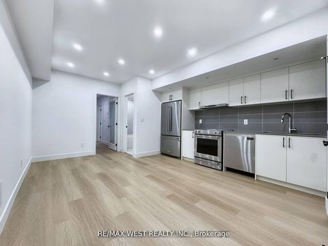 Photo 30 at 49 Morningside Avenue, Swansea, Toronto