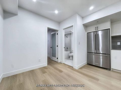 Photo 33 at 49 Morningside Avenue, Swansea, Toronto