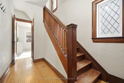 Photo 4 at 61 Methuen Avenue, Lambton Baby Point, Toronto