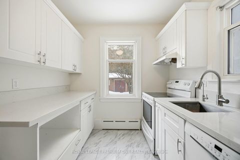 Photo 6 at 61 Methuen Avenue, Lambton Baby Point, Toronto