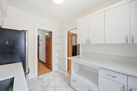 Photo 8 at 61 Methuen Avenue, Lambton Baby Point, Toronto