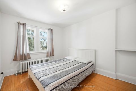 Photo 18 at 61 Methuen Avenue, Lambton Baby Point, Toronto