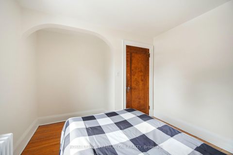 Photo 22 at 61 Methuen Avenue, Lambton Baby Point, Toronto