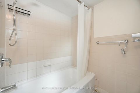 Photo 35 at 61 Methuen Avenue, Lambton Baby Point, Toronto