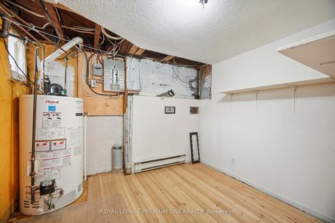 Photo 37 at 61 Methuen Avenue, Lambton Baby Point, Toronto