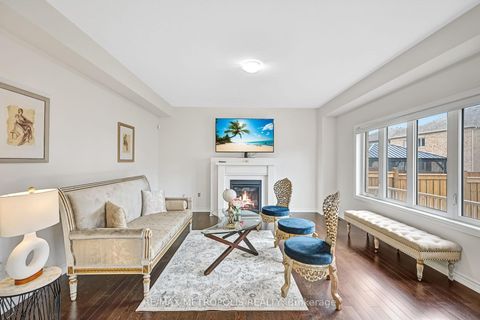 Photo 7 at 15 Douglas Kemp Crescent, Bowmanville, Clarington