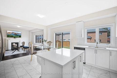 Photo 13 at 15 Douglas Kemp Crescent, Bowmanville, Clarington