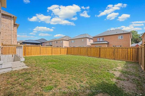 Photo 45 at 15 Douglas Kemp Crescent, Bowmanville, Clarington